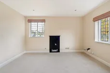 Horsham Road Capel RH5 photo 9