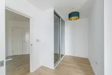 Williamsburg Plaza, E14 photo 17