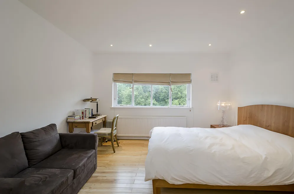 Frognal Lane Hampstead NW3 photo 8