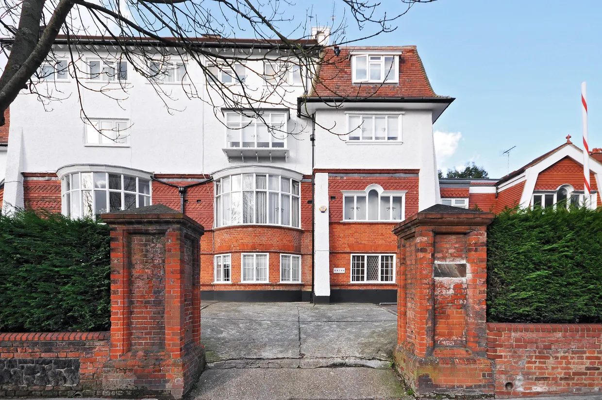 Frognal Lane Hampstead NW3 photo 12