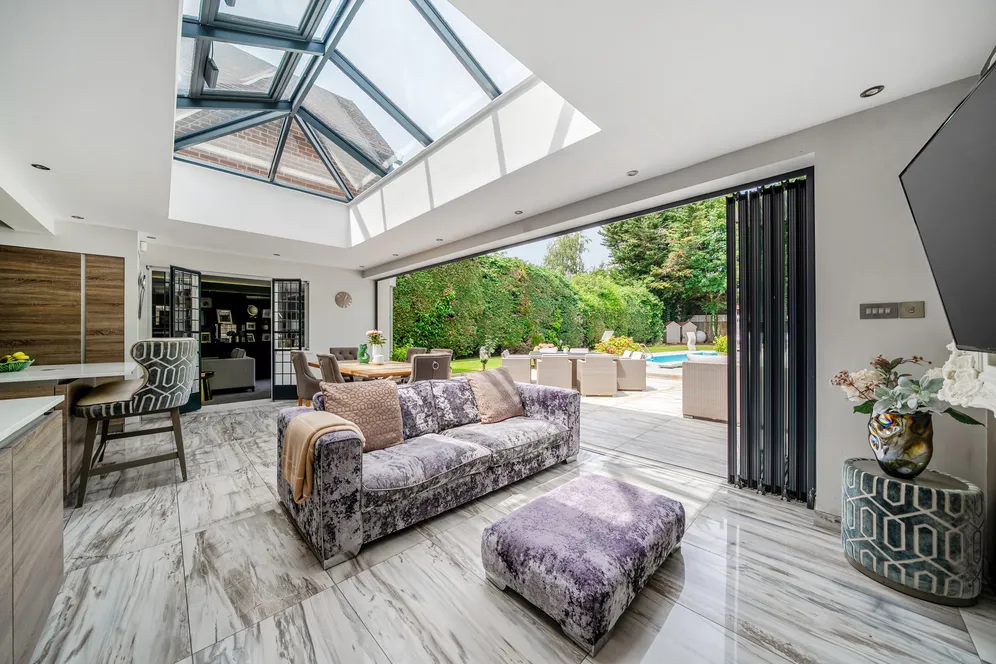 Altwood Road, Maidenhead, SL6 photo 8
