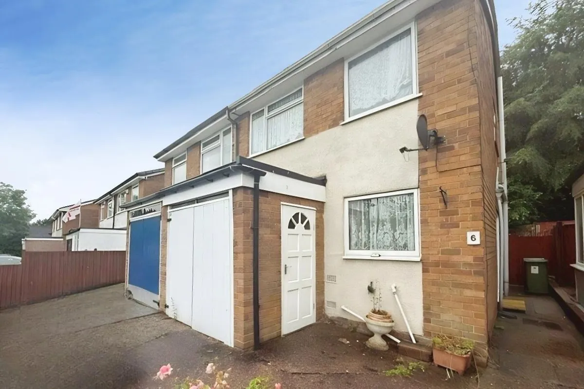 Hinchliffe Avenue, Bilston