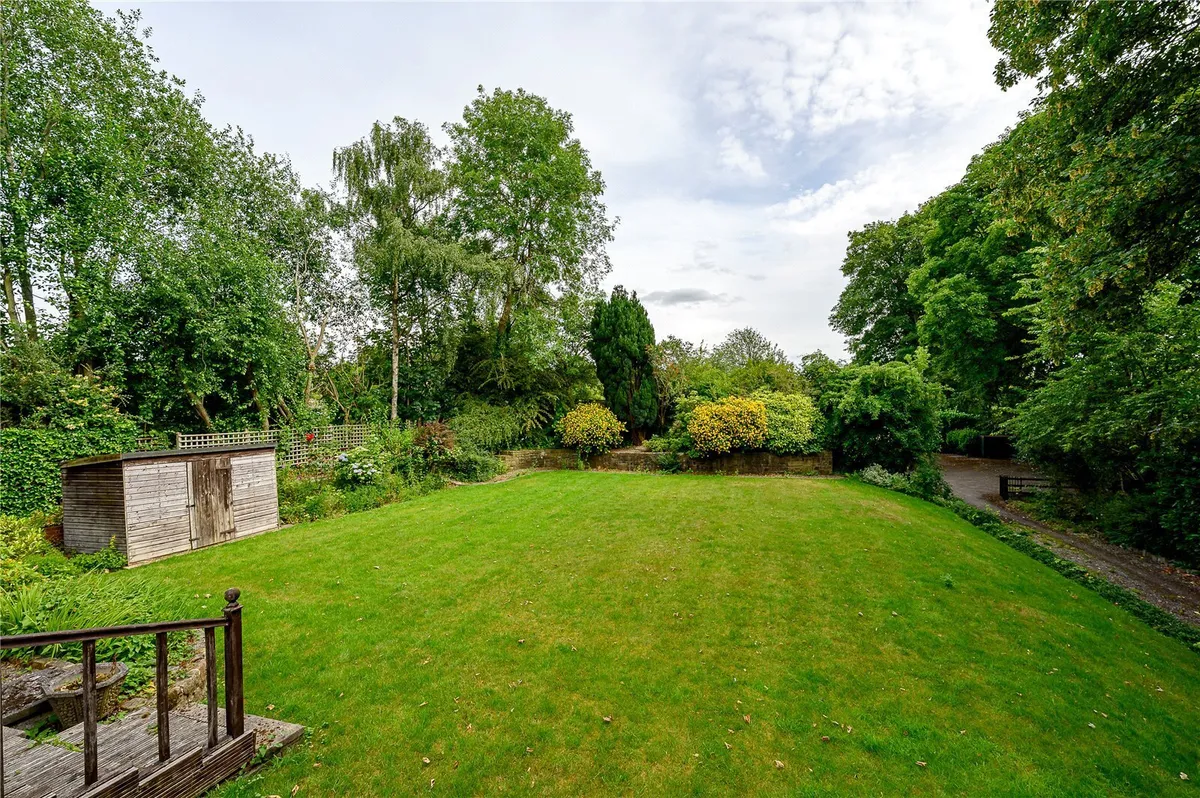 Station Lane, Thorner, LS14