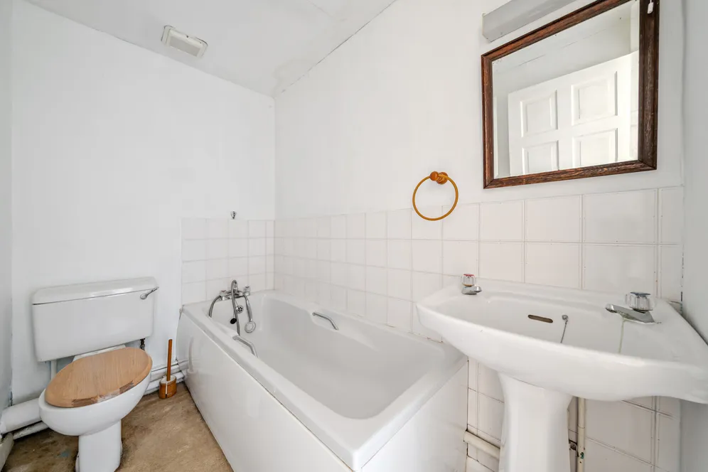 Chapel Lane, Milford, GU8 photo 9