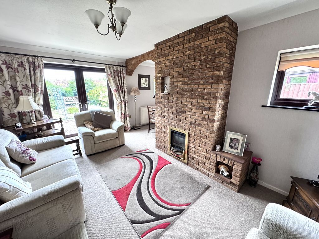 Leaward Close, Nuneaton Image 2