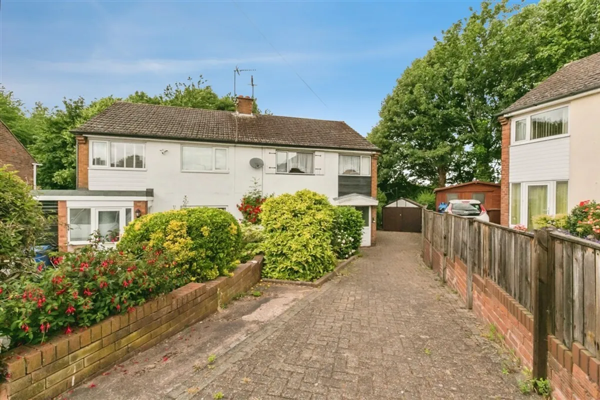 Sycamore Crescent, Brereton, RUGELEY