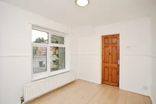 Lawford Lane, Rugby