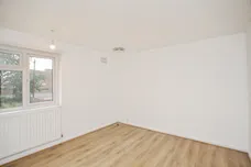 Lawford Lane, Rugby