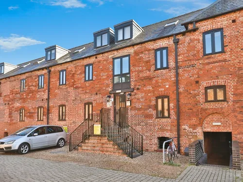The Maltings, Derehamphoto