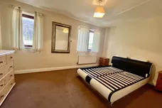 Tawny Beck, LEEDS