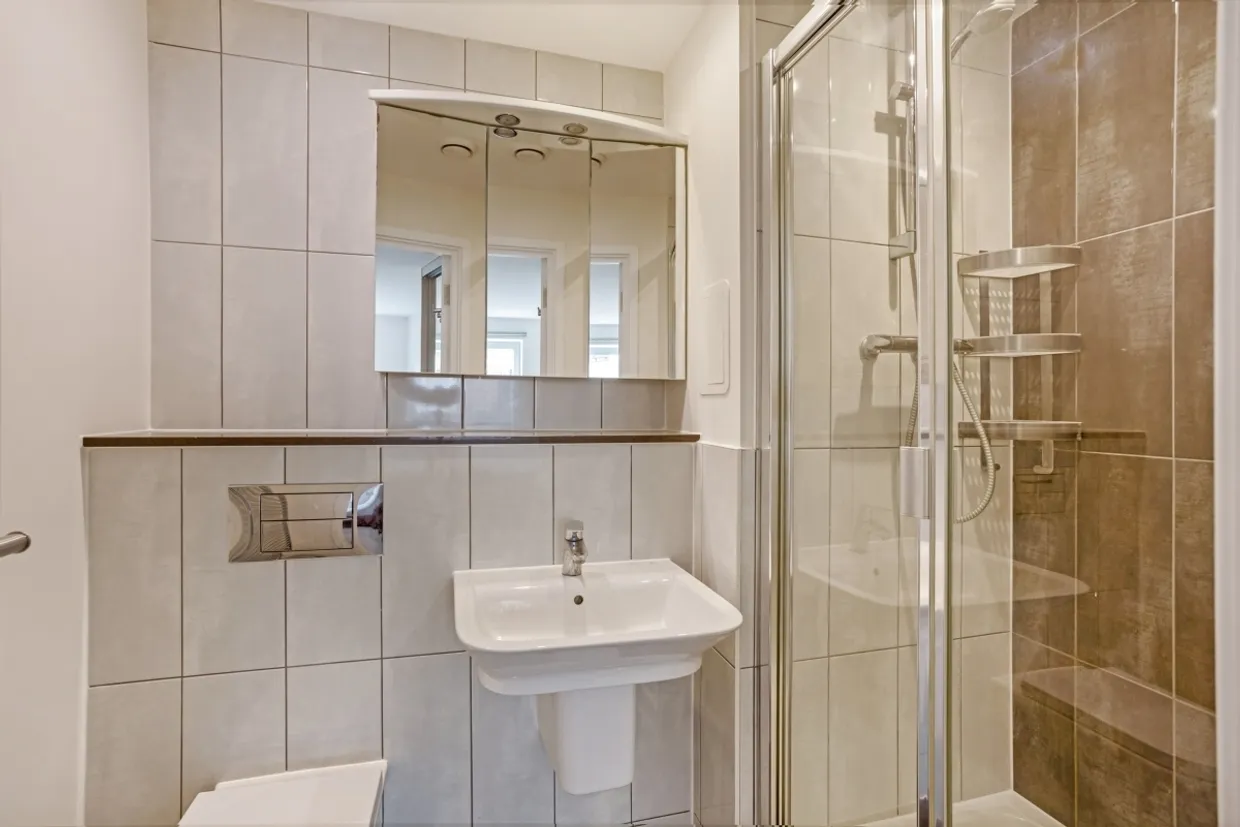 Broomfield Street, E14 photo 6