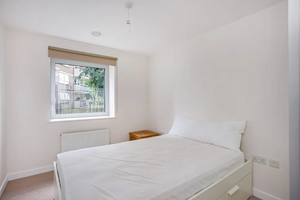 Broomfield Street, E14 photo 7