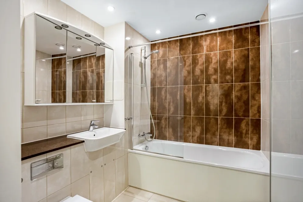 Broomfield Street, E14 photo 8