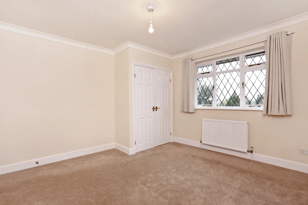 Pheasants Way,Rickmansworth photo 8