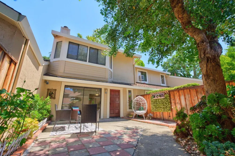 7642 Arbor Creek Cir, Dublin, CA 94568