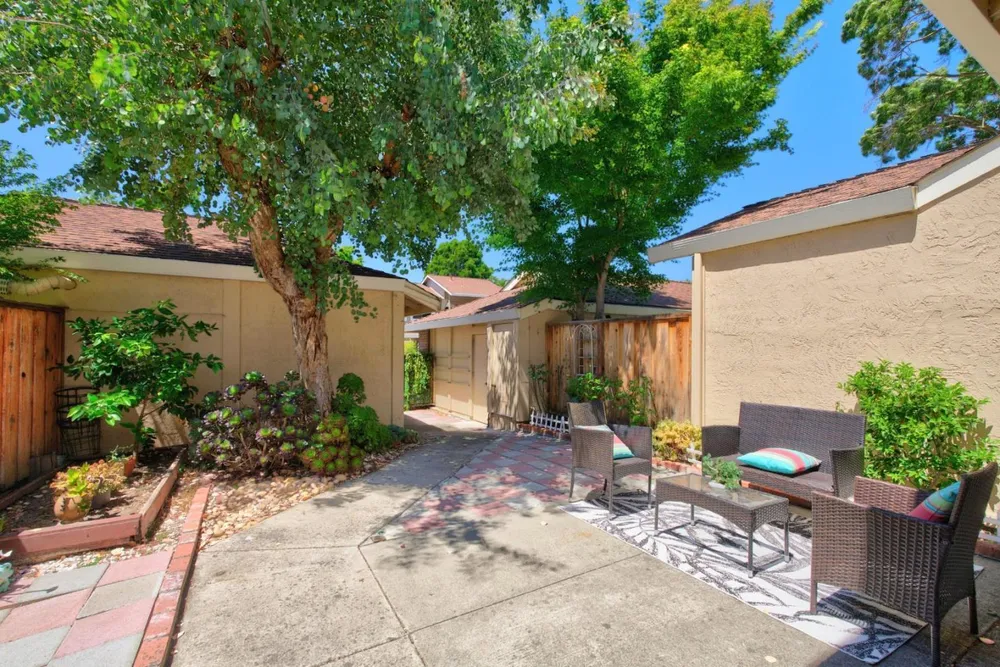 7642 Arbor Creek Cir, Dublin, CA 94568