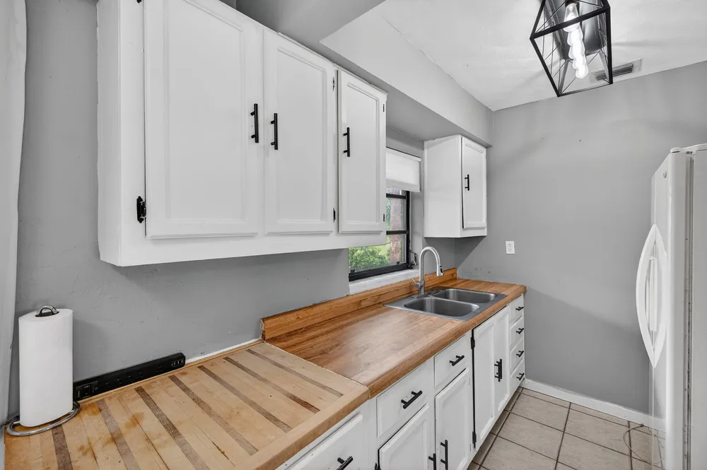 4117 NW 5th Ave, Oakland Park, FL 33309