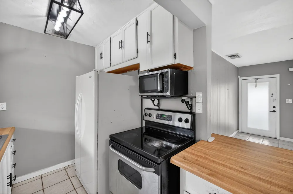 4117 NW 5th Ave, Oakland Park, FL 33309