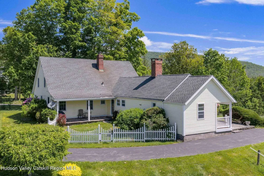 546 Goshen St, Jewett, NY 12444