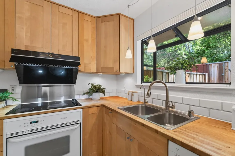 7642 Arbor Creek Cir, Dublin, CA 94568