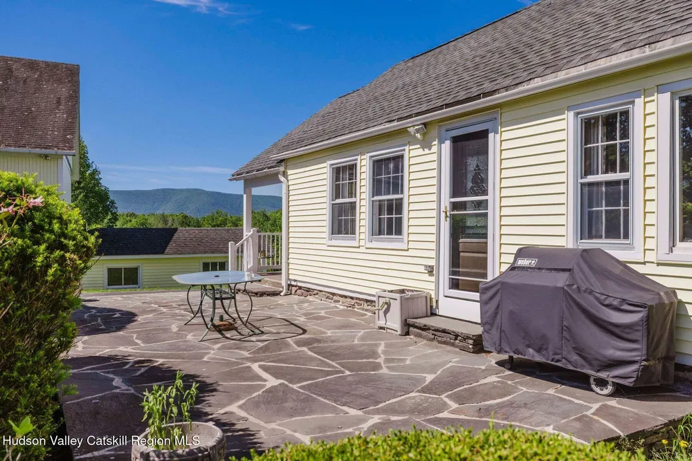 546 Goshen St, Jewett, NY 12444