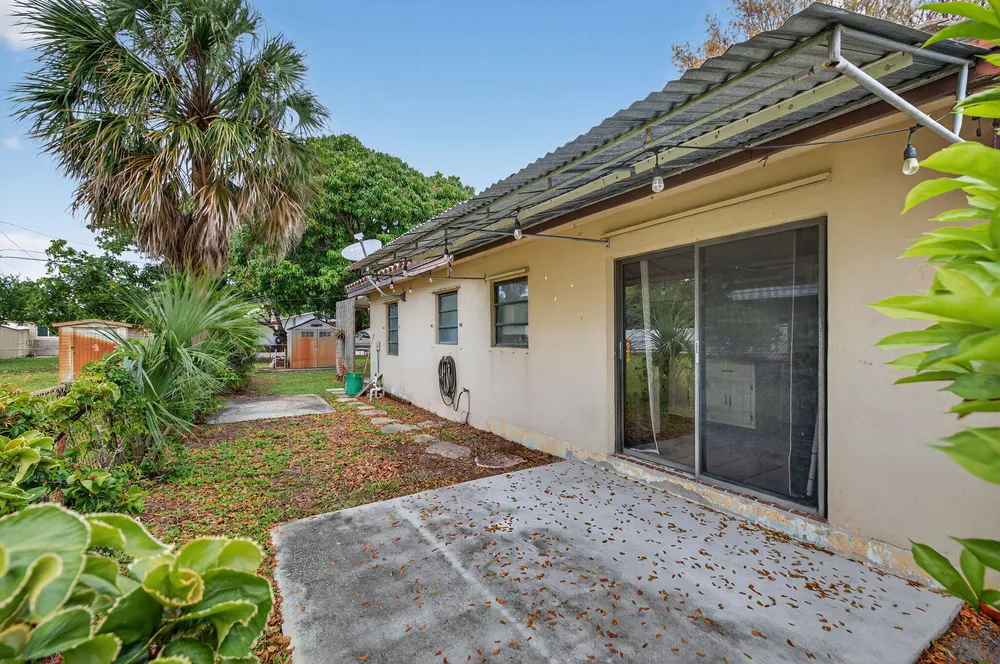 4117 NW 5th Ave, Oakland Park, FL 33309