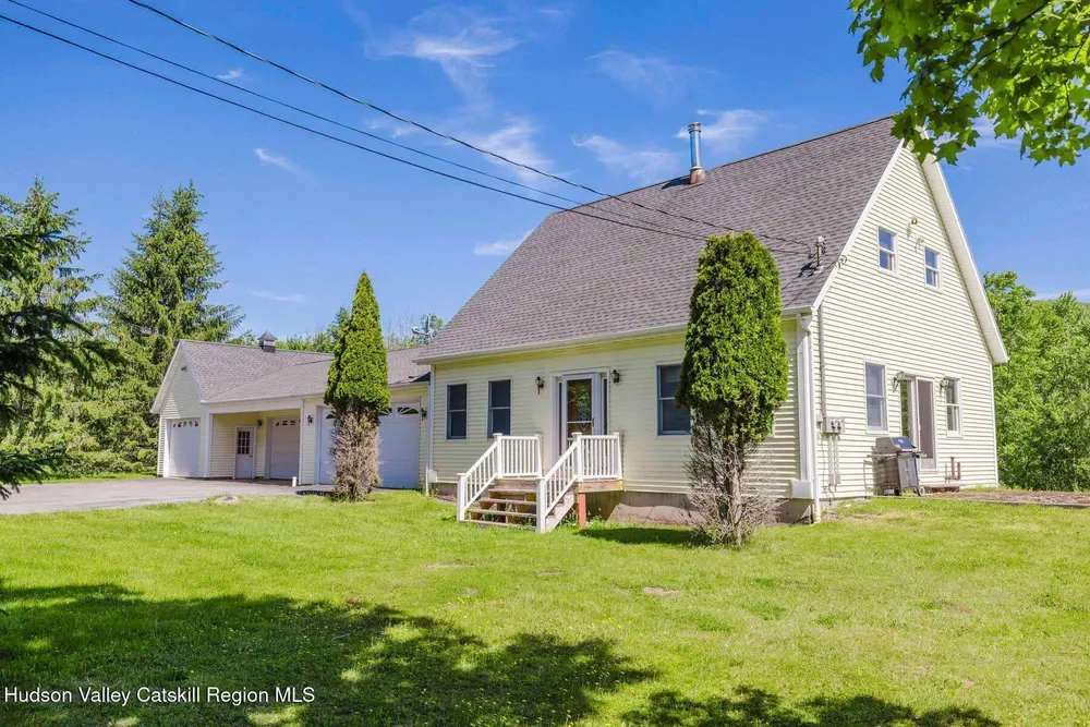 546 Goshen St, Jewett, NY 12444