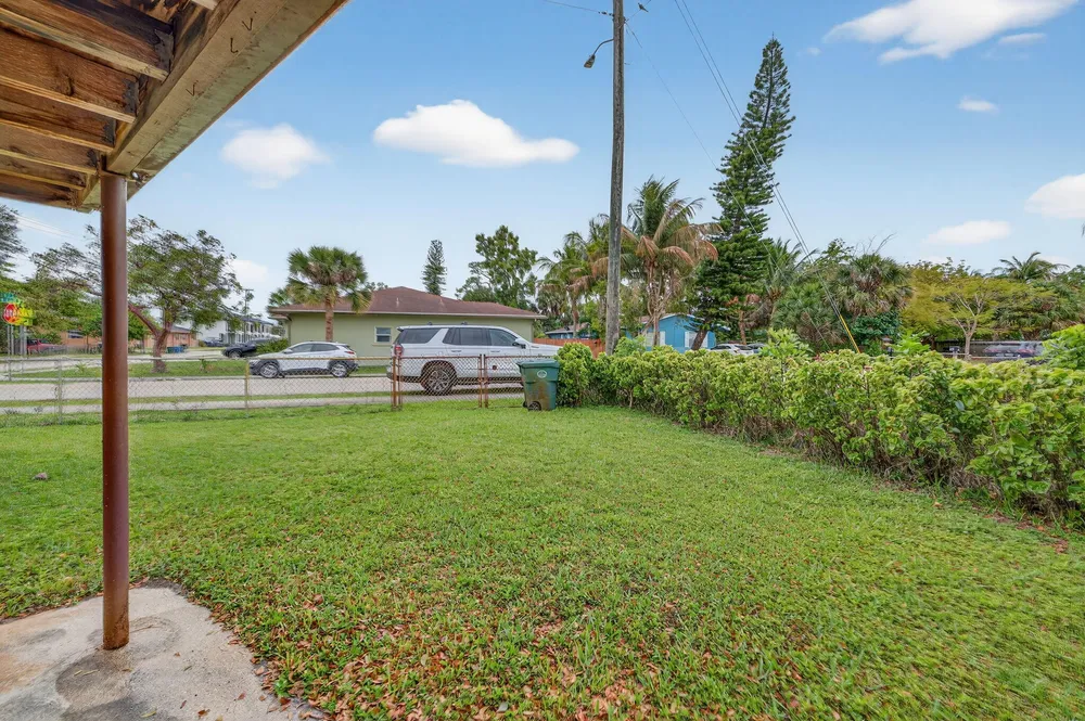 4117 NW 5th Ave, Oakland Park, FL 33309