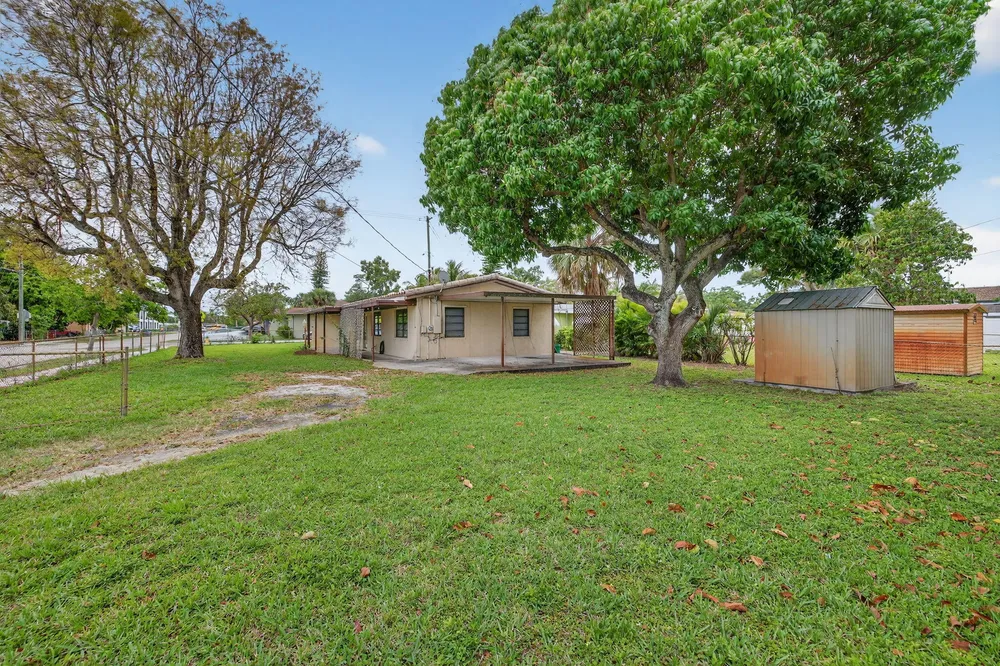 4117 NW 5th Ave, Oakland Park, FL 33309