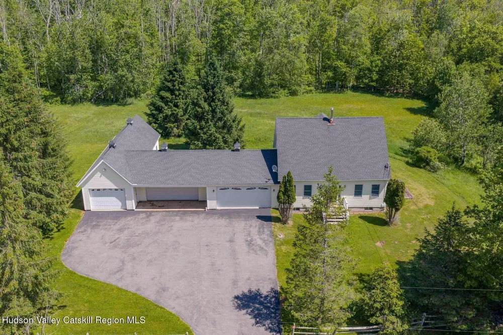 546 Goshen St, Jewett, NY 12444