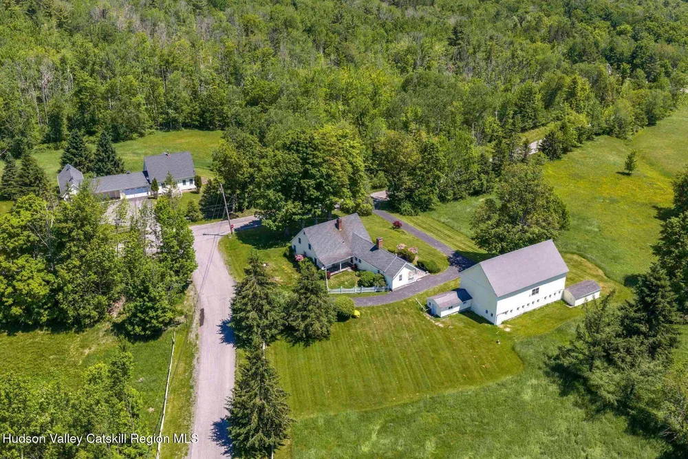 546 Goshen St, Jewett, NY 12444