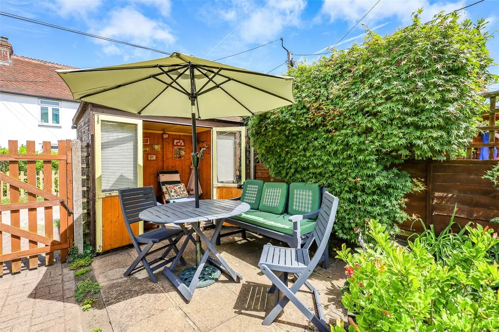 Property carousel item 18