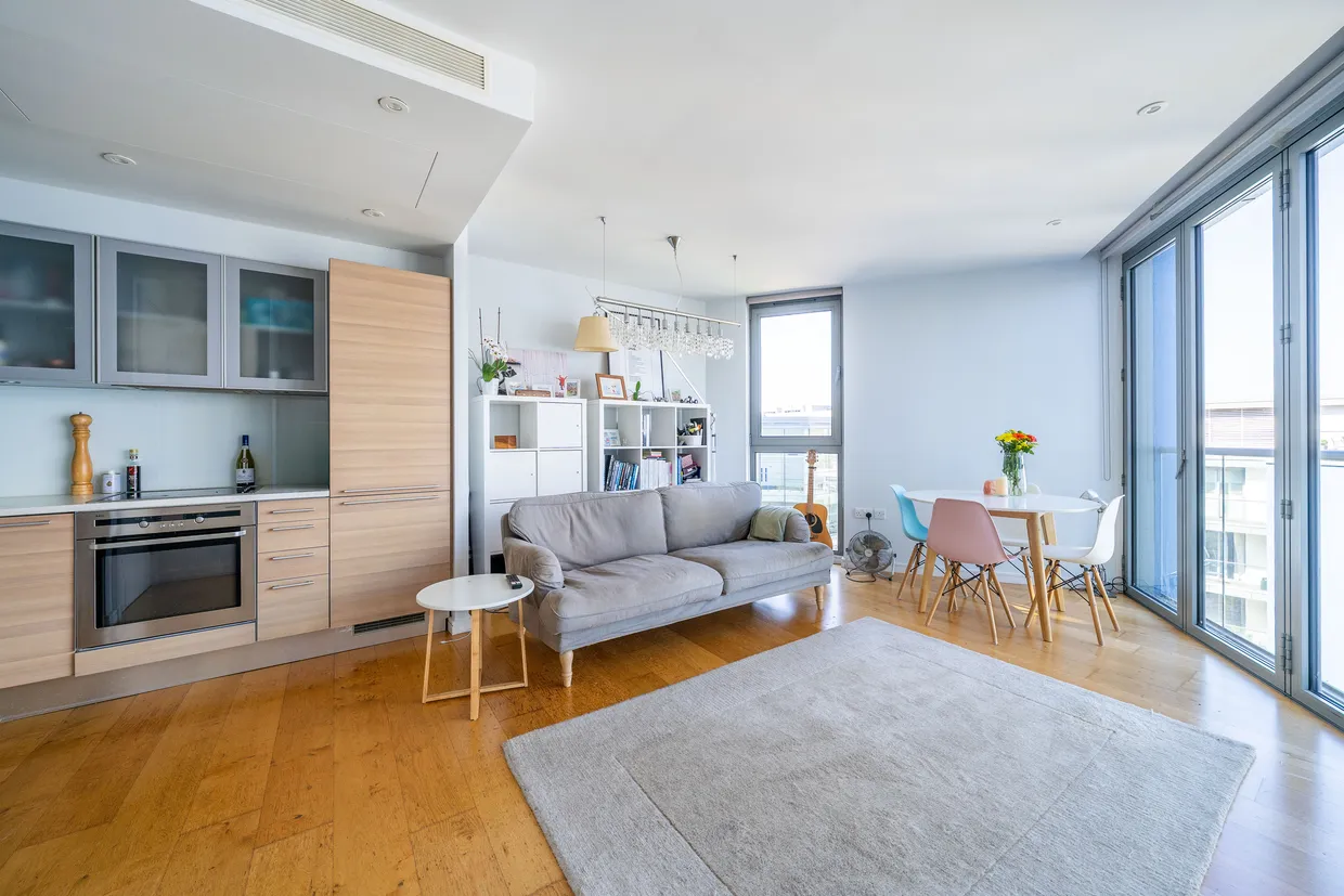 Eastfields Avenue, London, SW18 photo 3