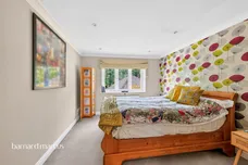 Claremount Gardens, Epsom