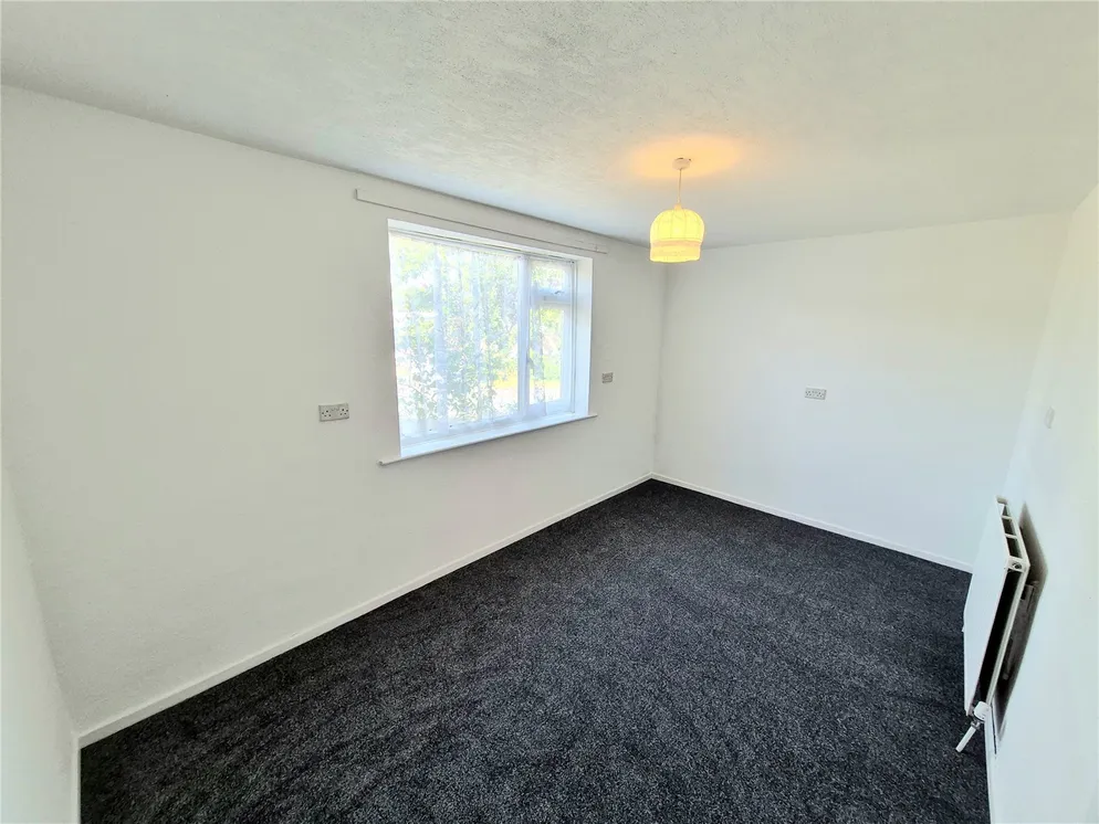Property carousel item 5