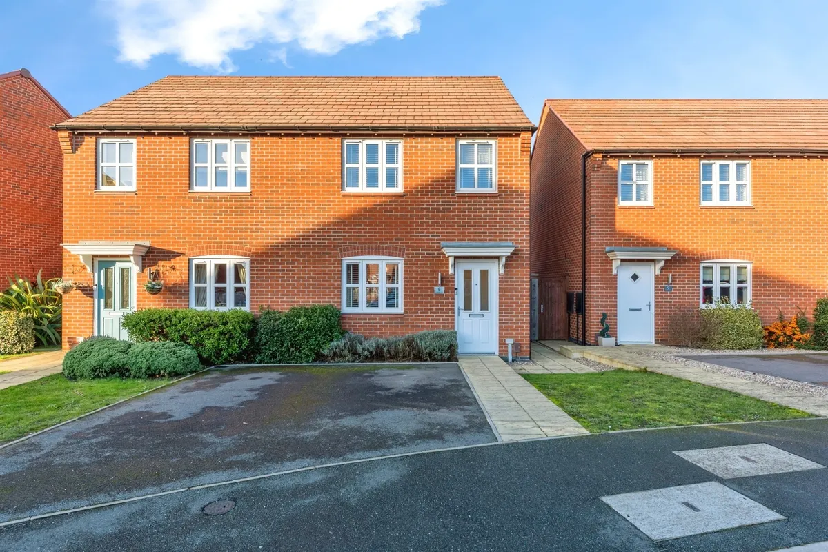Charters Drive, Middlebeck, Newark