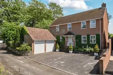 Beckhampton, Marlborough, SN8 photo 1