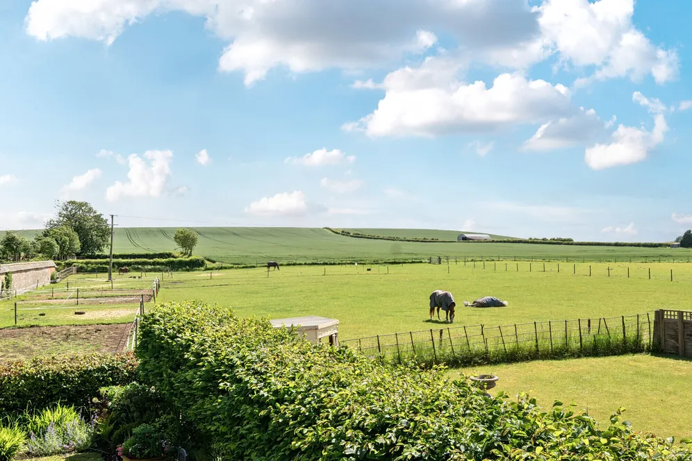 Beckhampton, Marlborough, SN8 photo 9