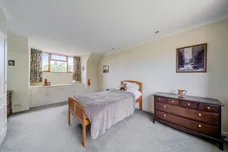 Gaston Lane, Upper Farringdon, GU34 photo 6