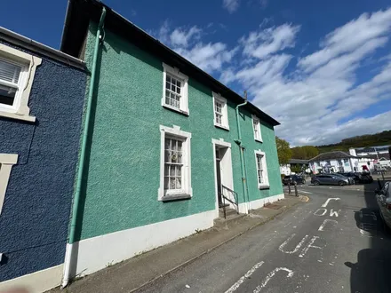 Corner Alban Sq/Albert Street, Aberaeron , SA46
