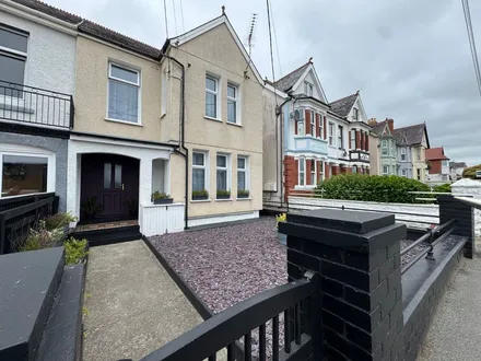 Aberystwyth Road, Cardigan, SA43