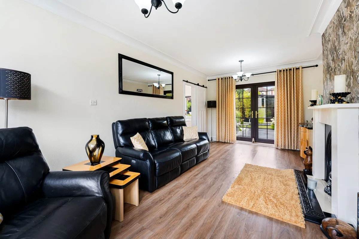 Picton Avenue, Runcorn, WA7