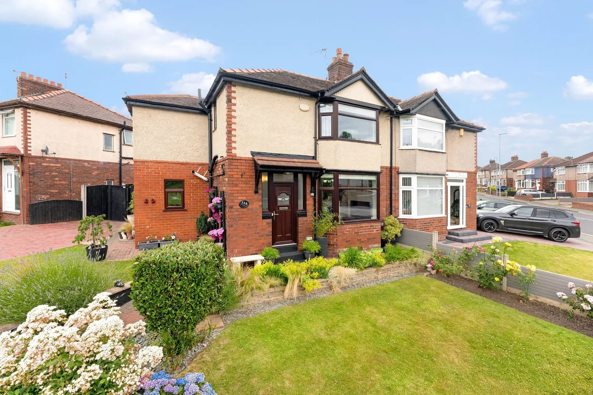 Picton Avenue, Runcorn, WA7