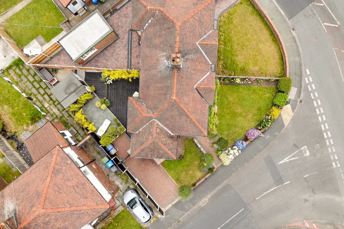 Picton Avenue, Runcorn, WA7