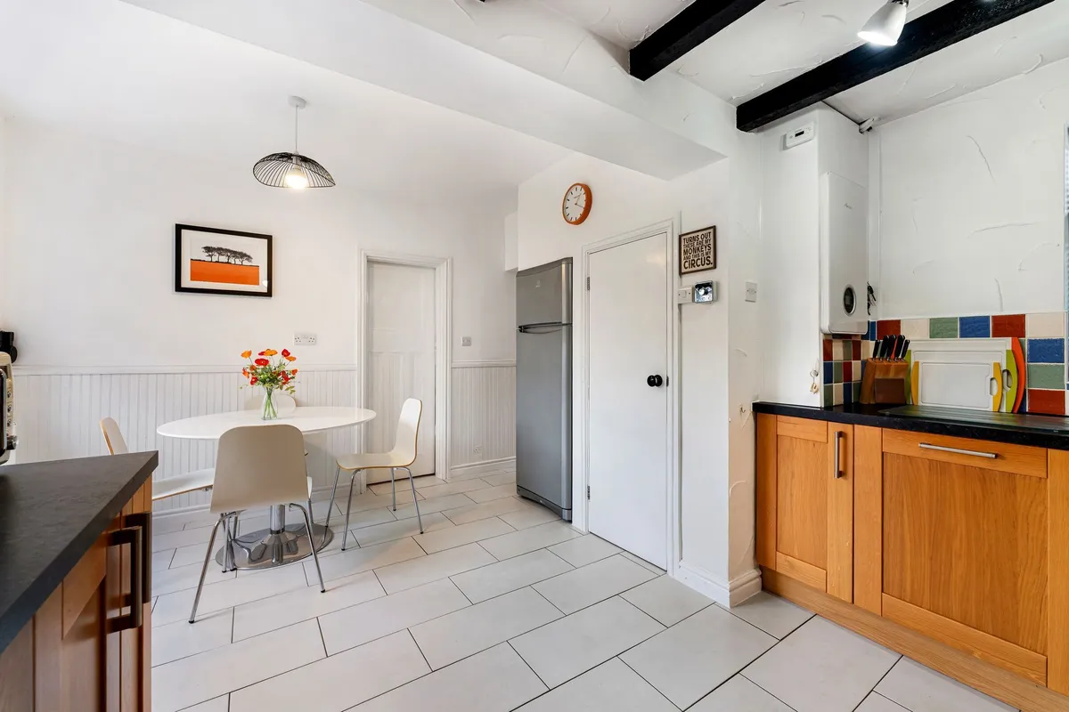 Picton Avenue, Runcorn, WA7
