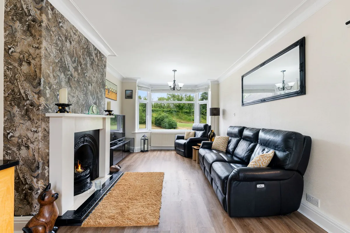 Picton Avenue, Runcorn, WA7