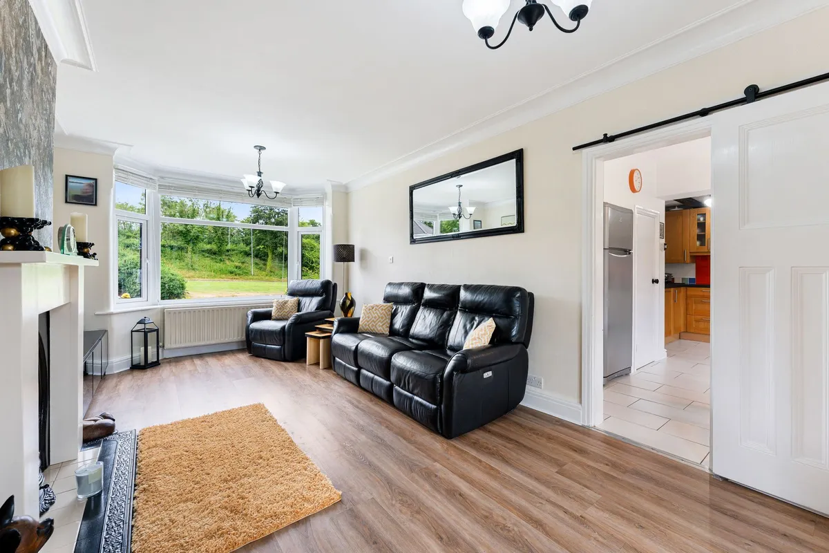 Picton Avenue, Runcorn, WA7