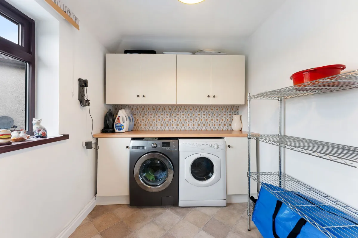 Picton Avenue, Runcorn, WA7