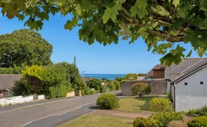 East Cliff Road, Dawlish, Devon, EX7 photo