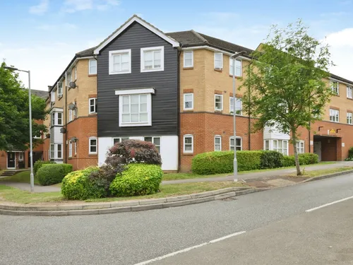 Plomer Avenue, Hoddesdonphoto